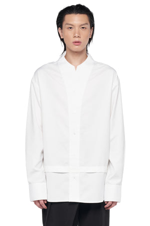 WHITE COLLARLESS PART 1 OVERSIZED WITH PLEATS AND VISIBLE BUTTON